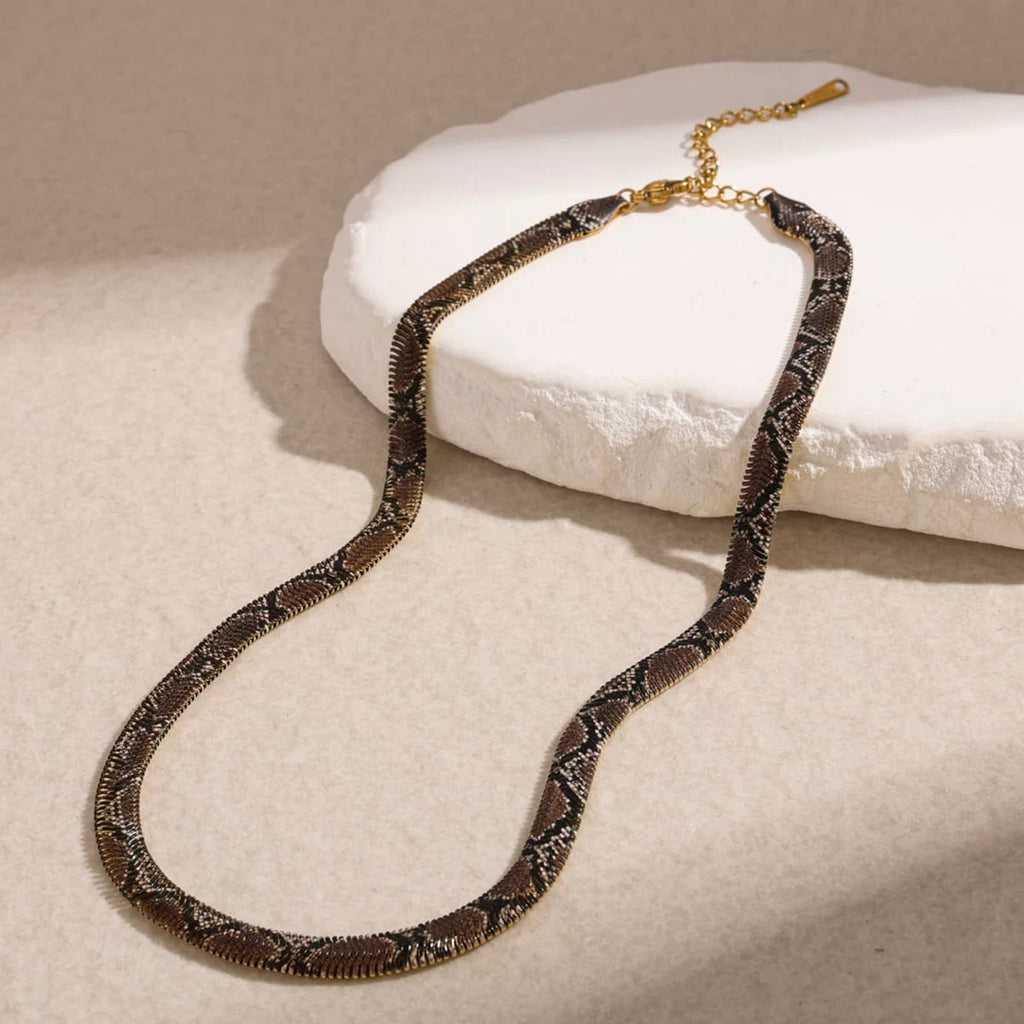 Vintage Snake Pattern Beaded Collar Necklace – Bold Statement Jewelry